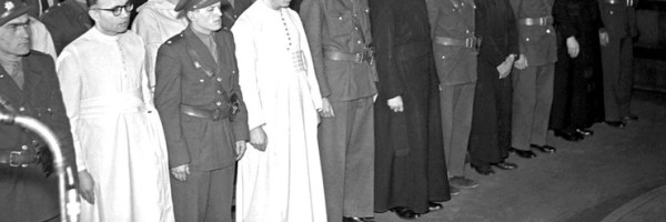 Obdobie komunistickej totality (1948-1989). Podzemn� cirkev a slovensk� katol�cky exil