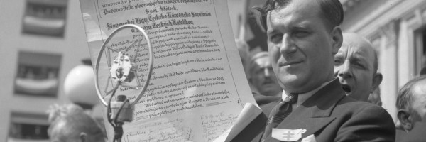 Slovensko ako súčasť Česko-Slovenska (1918-1939) Slovensko ako súčasť Česko-Slovenska (1918-1939)